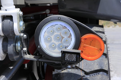 Type-3000 flat-mouth self-loading mixer truck